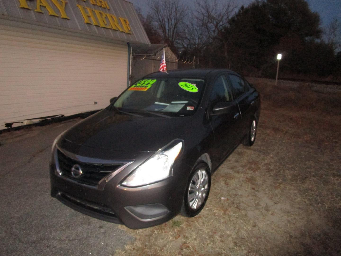 2015 Gray Nissan Versa 1.6 S 5M (3N1CN7AP1FL) with an 1.6L L4 DOHC 16V engine, 5-Speed Automati transmission, located at 2553 Airline Blvd, Portsmouth, VA, 23701, (757) 488-8331, 36.813889, -76.357597 - ***VEHICLE TERMS*** Down Payment: $599 Weekly Payment: $100 APR: 23.9% Repayment Terms: 42 Months *** CALL 757-488-8331 TO SCHEDULE YOUR APPOINTMENT TODAY AND GET PRE-APPROVED RIGHT OVER THE PHONE*** - Photo#1